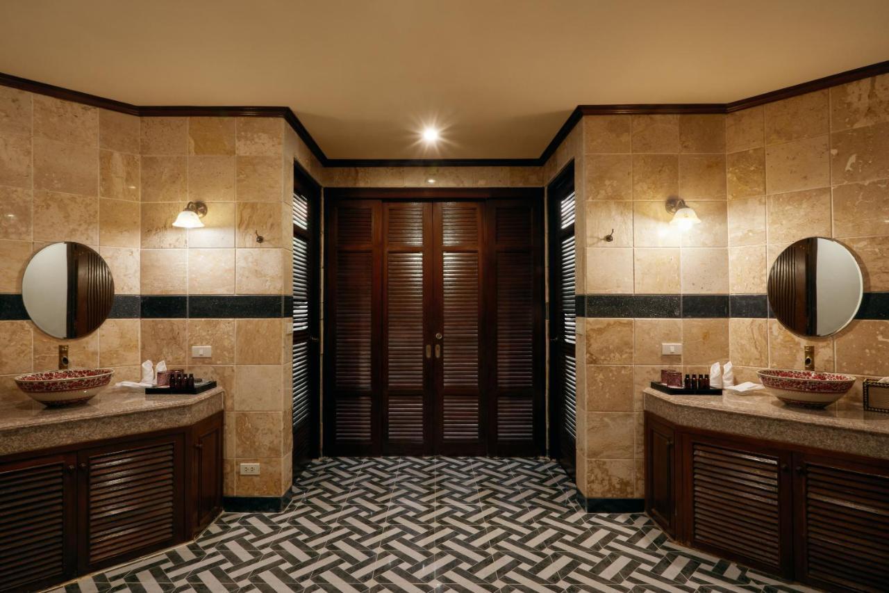 Chinoiserie Collection Resort And Spa Nai Harn Exterior photo